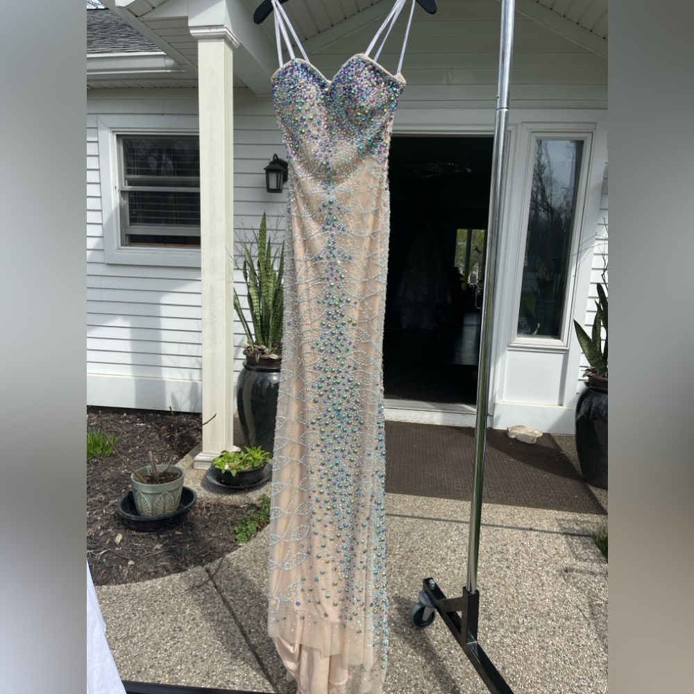 Special occasion dress 💁‍♀️🥂